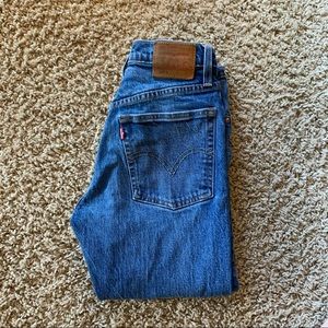 Levi’s 501 Skinny Jeans - Size 24